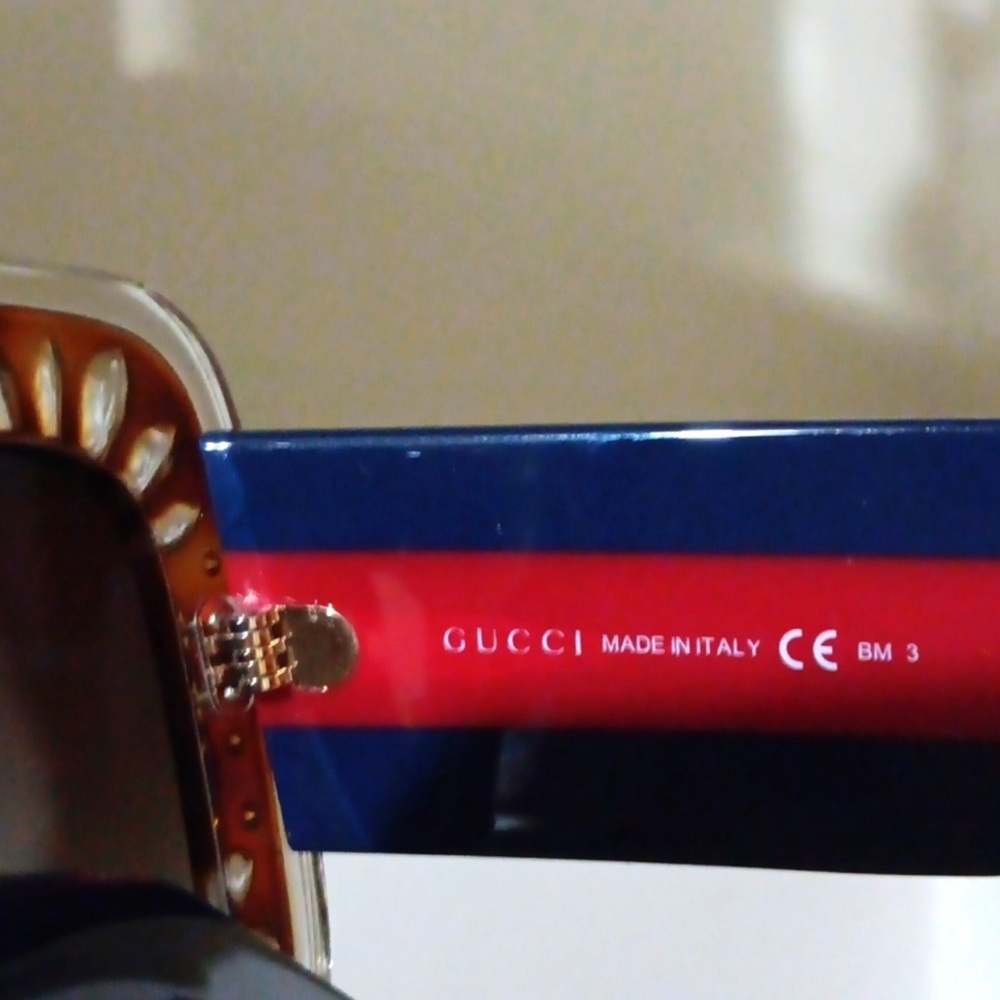 Gucci Brown Tortoiseshell Sunglasses - Picture 3 of 7